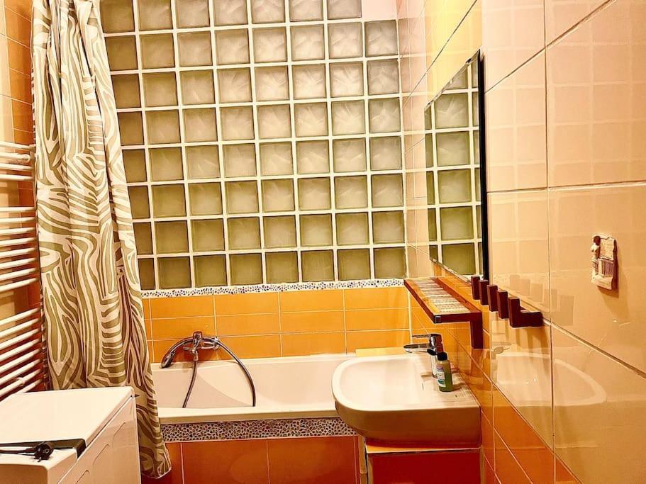 2,5 Izbovy Apartman V Ruzinove S Parkovanim Zdarma Pressburg Exterior foto