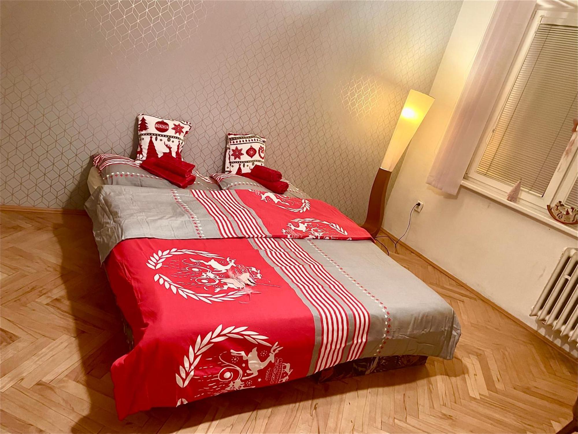 2,5 Izbovy Apartman V Ruzinove S Parkovanim Zdarma Pressburg Exterior foto